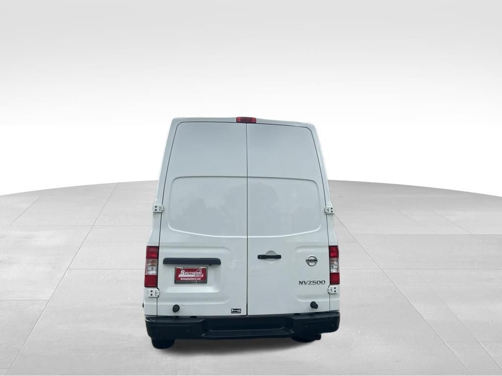 Used 2020 Nissan NV 2500 SV RWD image 4