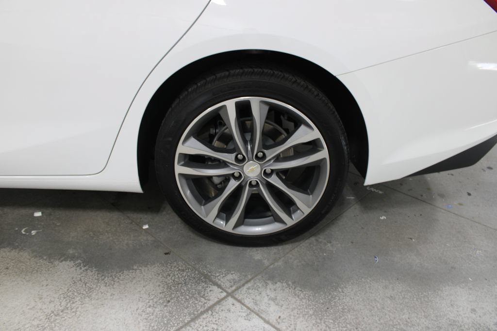 Used 2025 Chevrolet Malibu LT FWD image 23