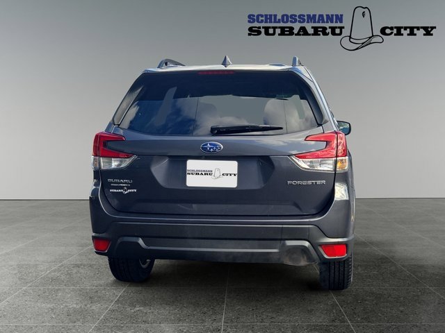 Certified 2022 Subaru Forester Premium image 8