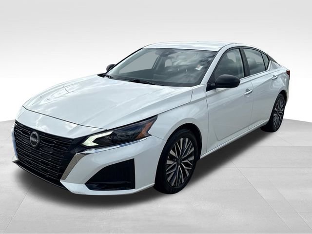 Used 2025 Nissan Altima 2.5 SV image 3