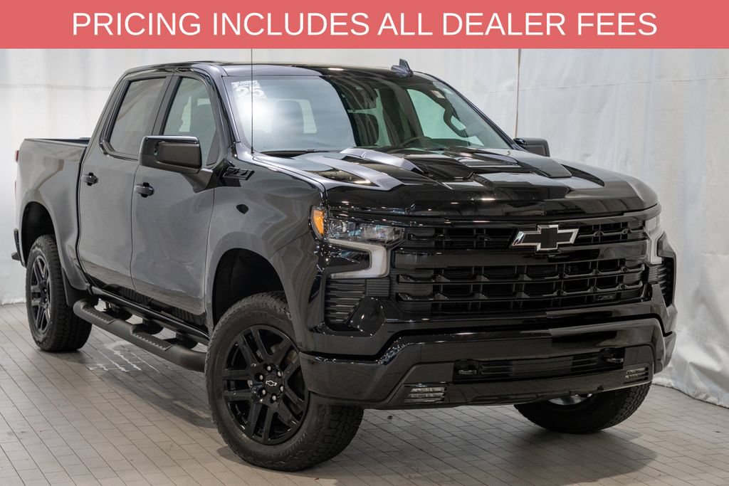 Used 2025 Chevrolet Silverado 1500 LT Trail Boss w/ Convenience Package II AWD/4WD image 1