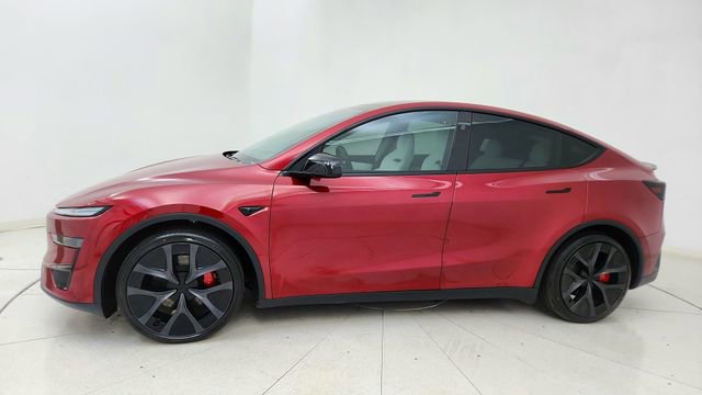 Used 2026 Tesla Model Y Performance AWD/4WD image 3