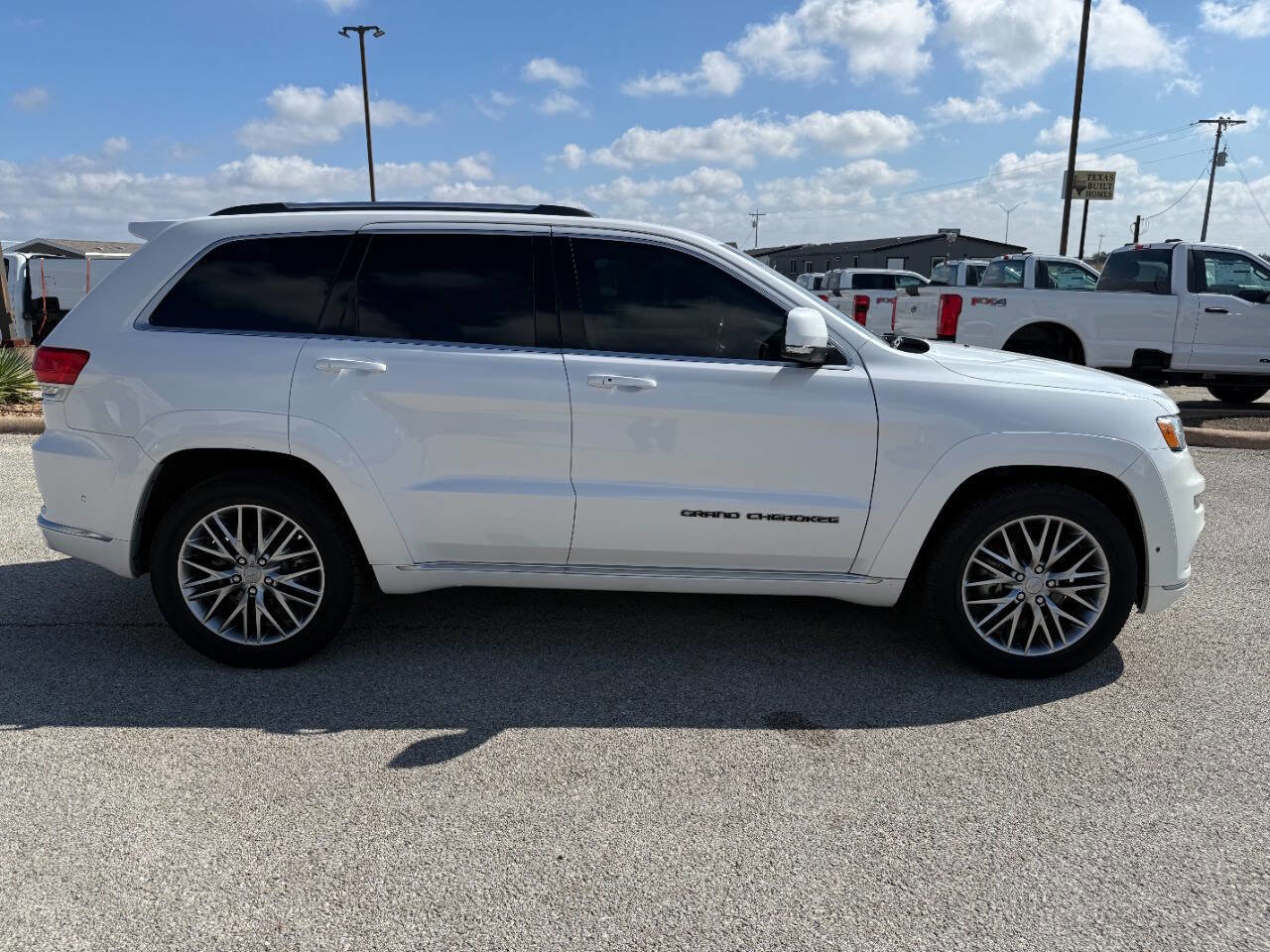 Used 2018 Jeep Grand Cherokee Summit image 6