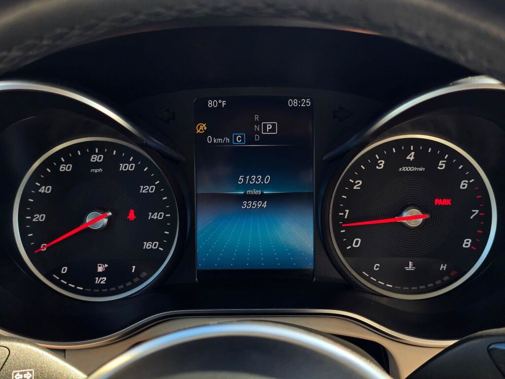 Used 2022 Mercedes-Benz GLC 300 4MATIC image 40