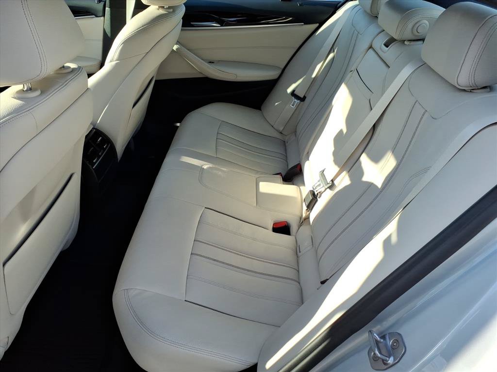 Used 2019 BMW 530i w/ Convenience Package RWD image 13