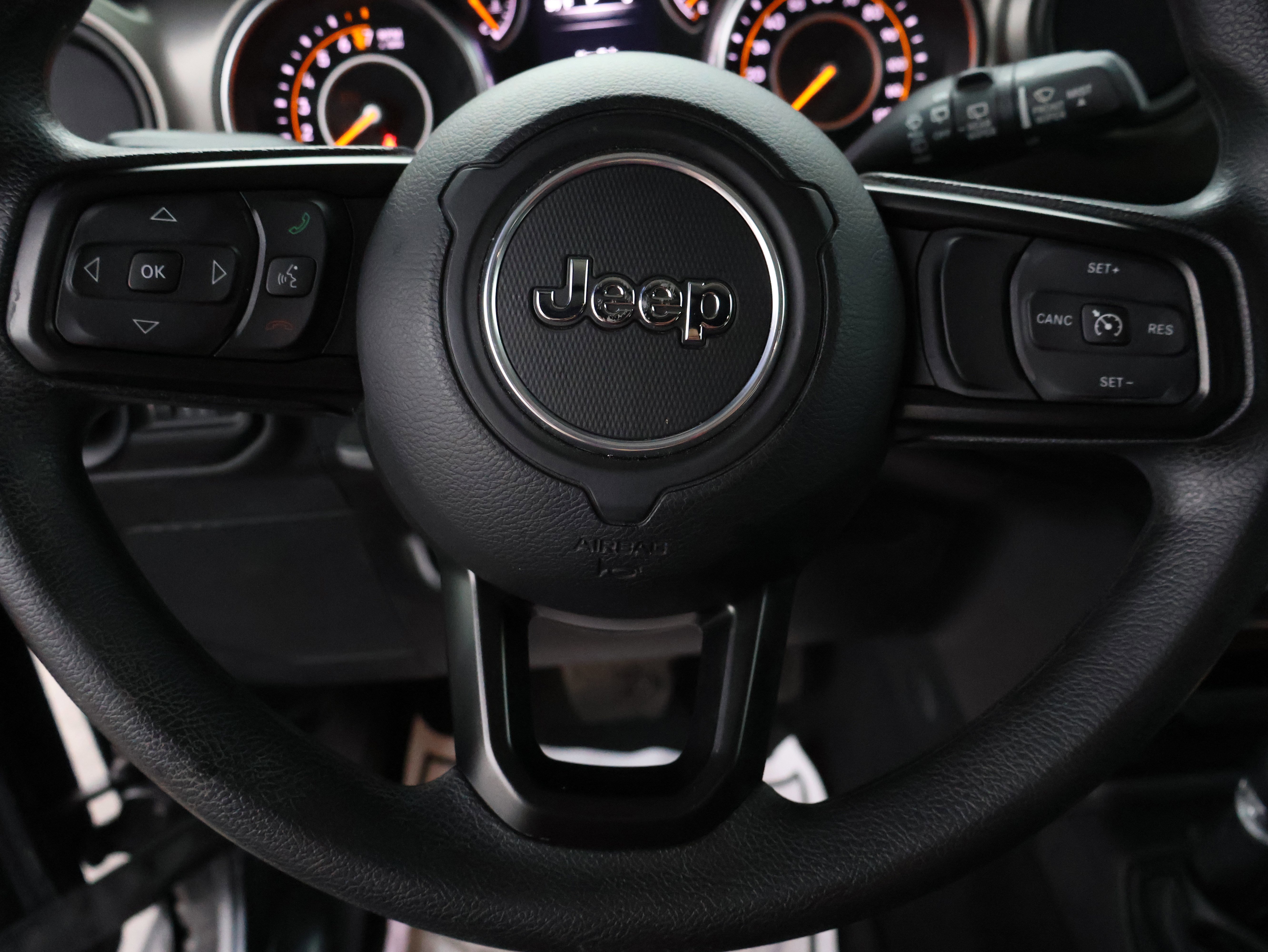 Used 2018 Jeep Wrangler Unlimited Sport image 24