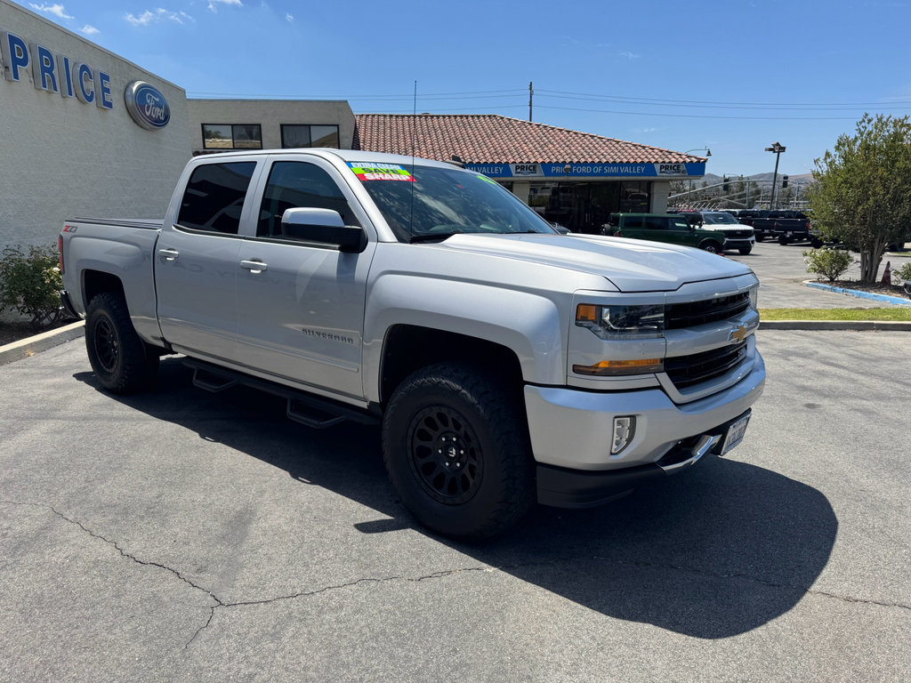 Used 2018 Chevrolet Silverado 1500 LT w/ All Star Edition AWD/4WD image 3
