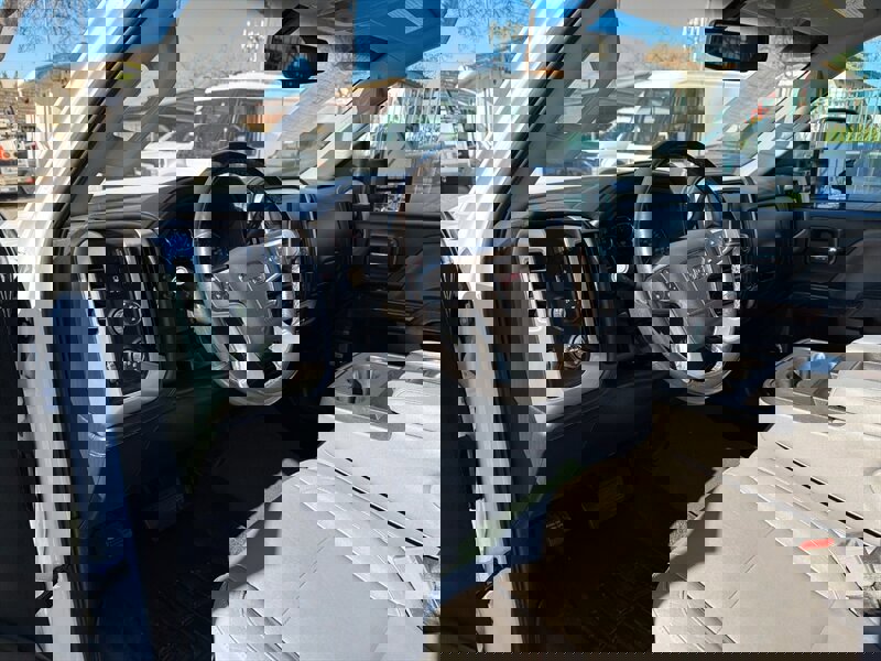 Used 2019 GMC Sierra 2500 SLT w/ Duramax Plus Package image 18