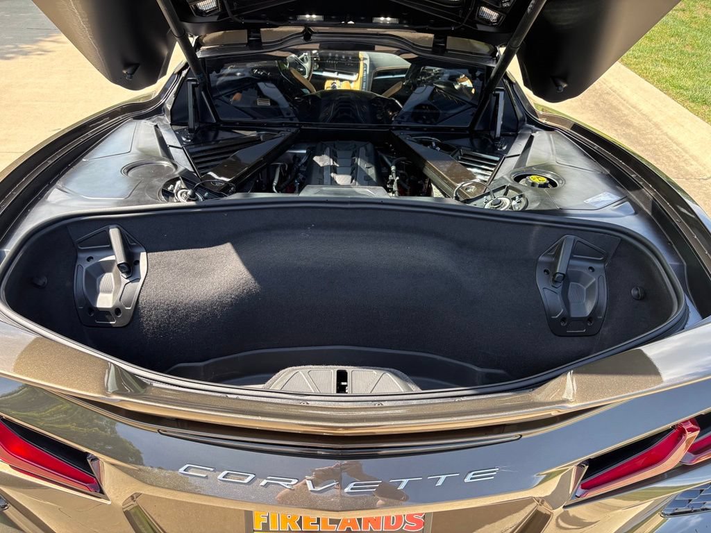 Used 2021 Chevrolet Corvette Stingray Preferred Cpe w/ Z51 Performance Package RWD image 57