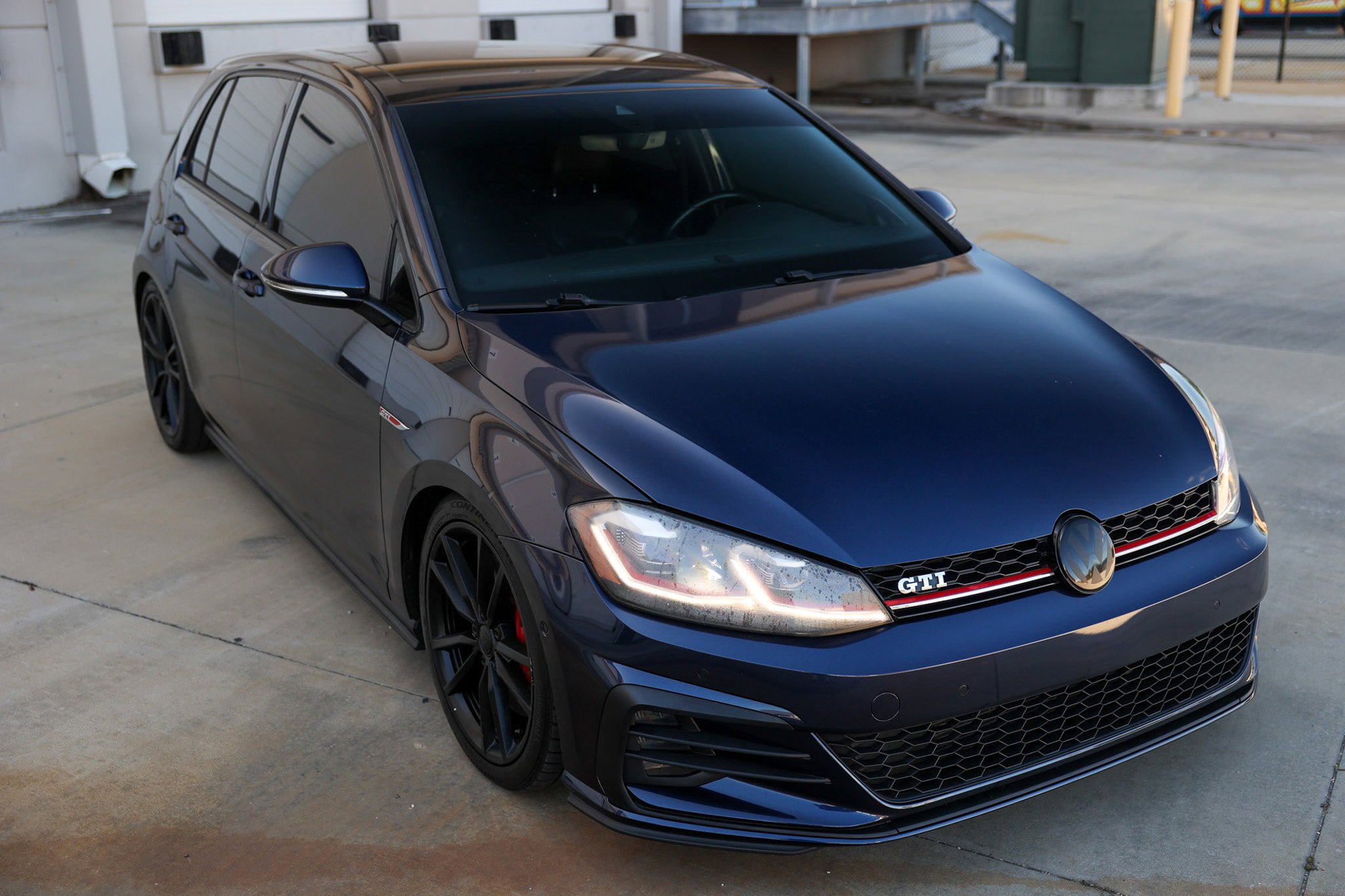Used 2018 Volkswagen GTI Autobahn FWD image 19