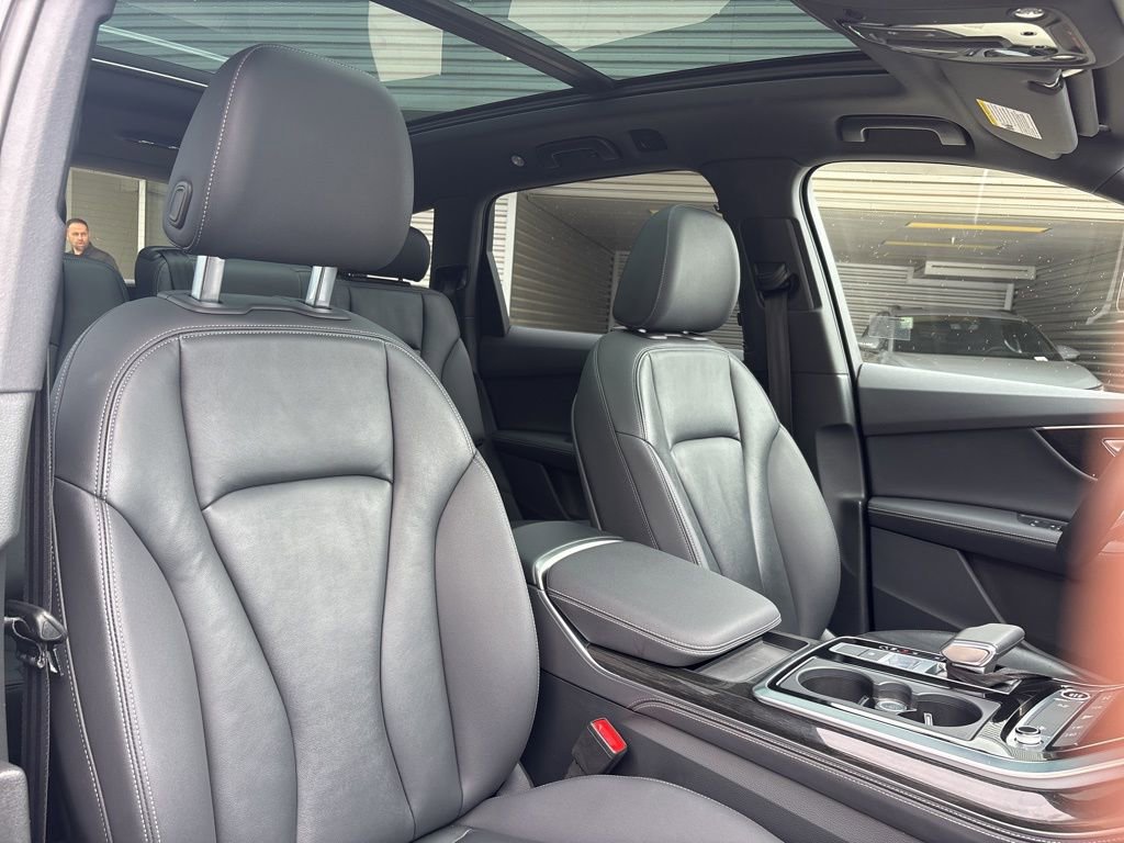 Used 2025 Audi Q7 3.0T Premium Plus image 16