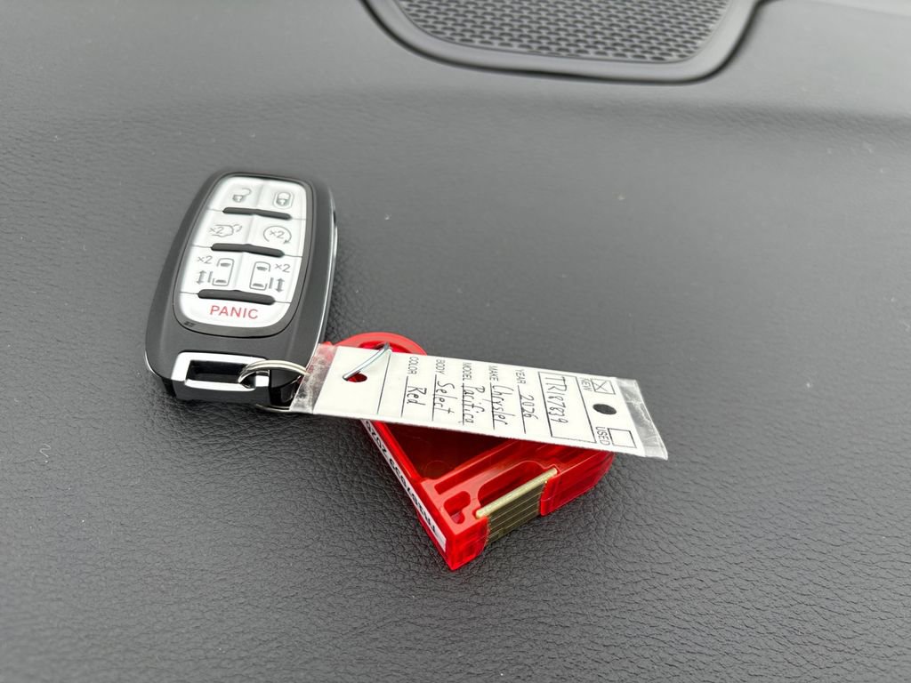 New 2026 Chrysler Pacifica Select image 38