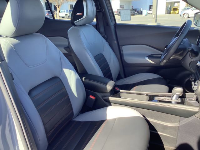 Used 2023 Nissan Kicks SR w/ SR Premium Package image 35