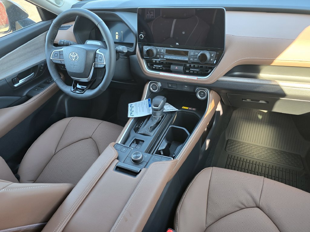 New 2026 Toyota Grand Highlander AWD image 24