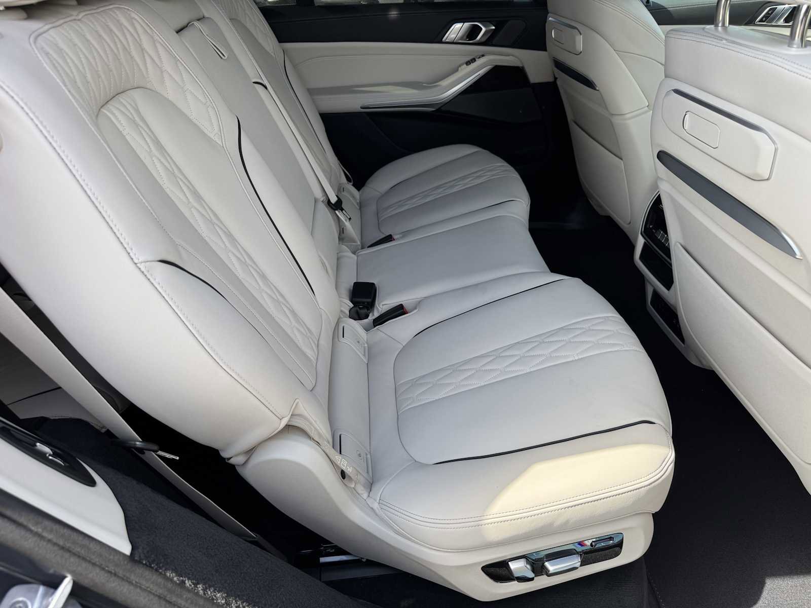 New 2026 BMW X7 xDrive40i w/ M Sport Package image 13