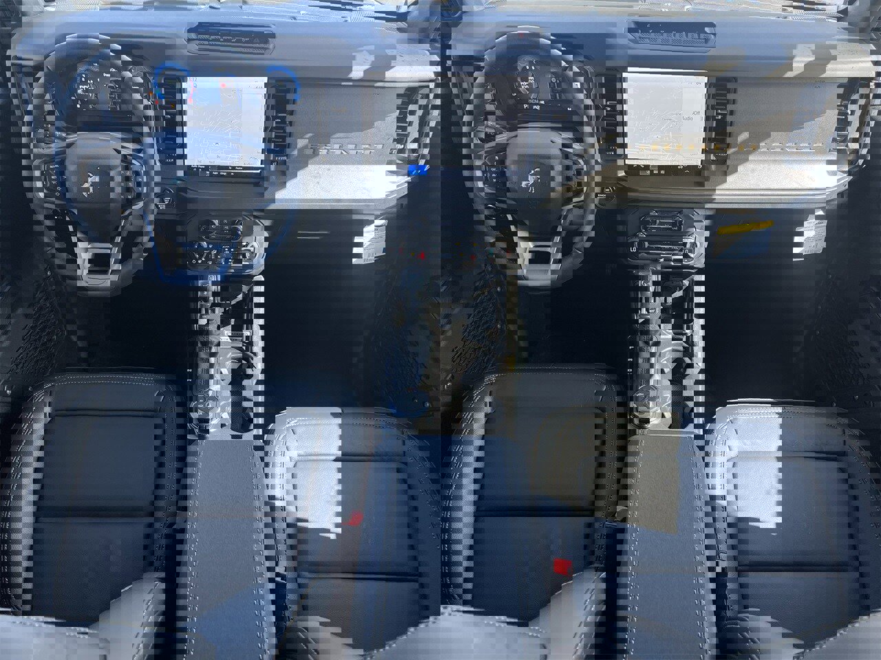 New 2026 Ford Bronco Badlands image 2