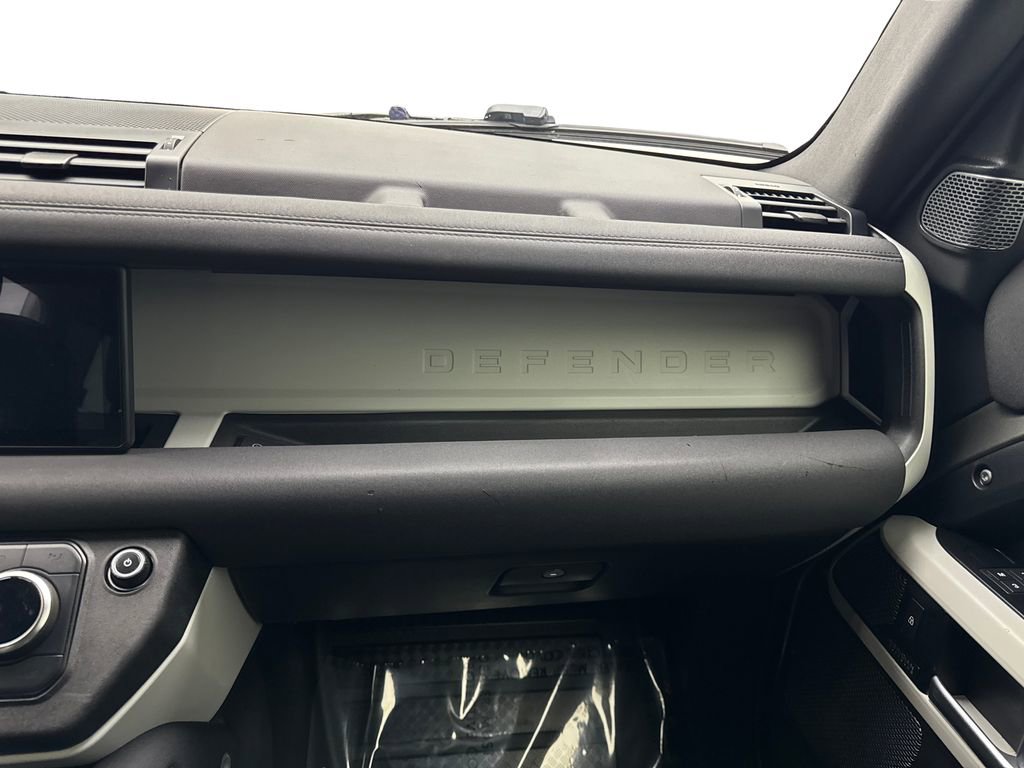 Used 2023 Land Rover Defender 110 X-Dynamic SE AWD/4WD image 57