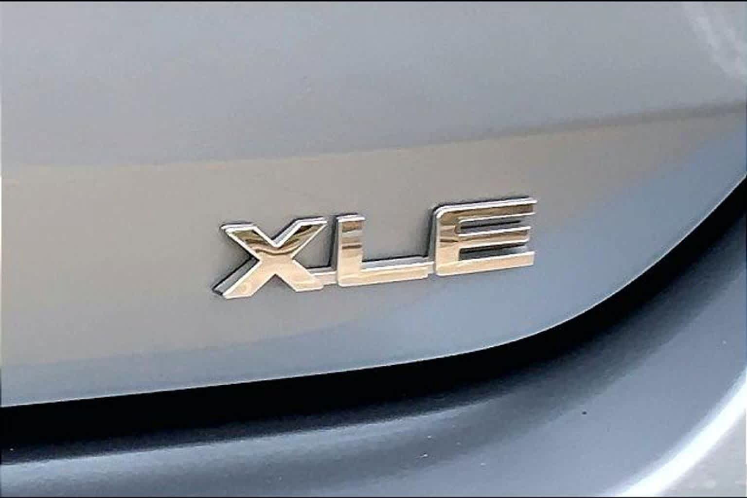 Used 2023 Toyota Highlander XLE FWD image 10