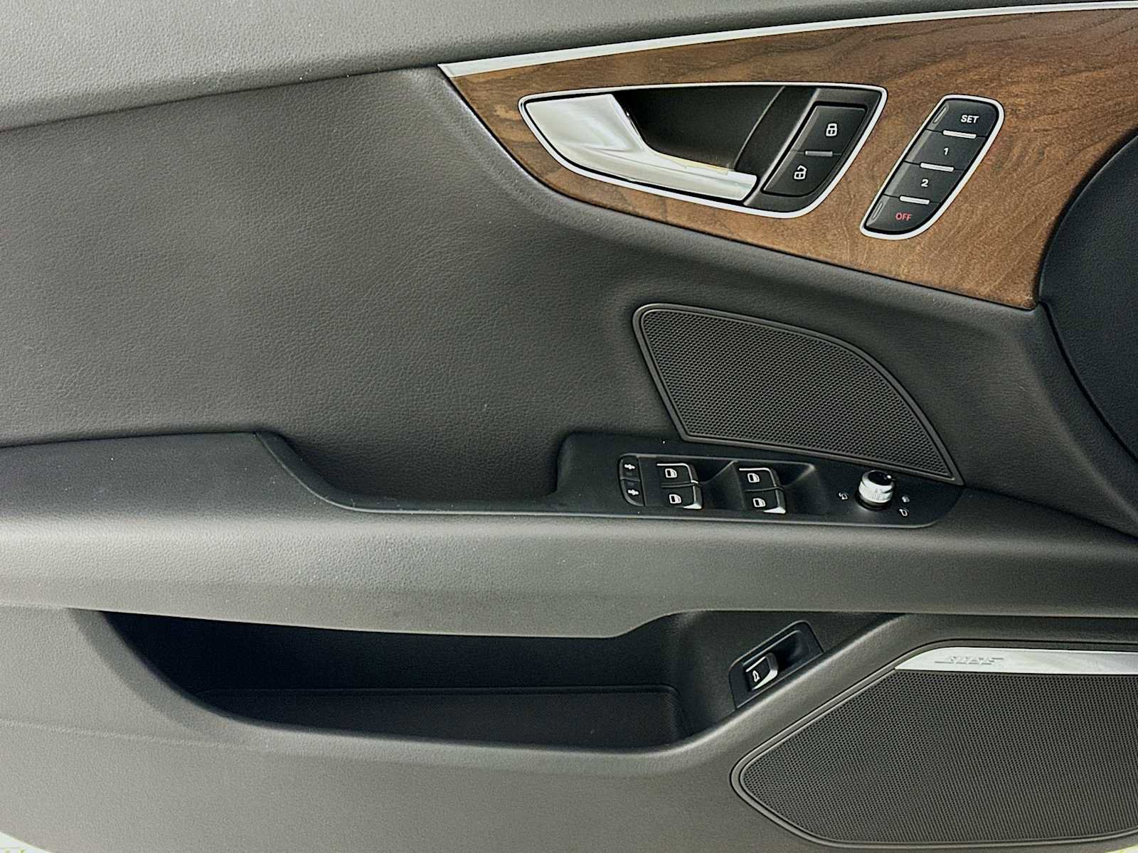 Used 2016 Audi A7 3.0T Premium Plus w/ 20" Wheel & Tire Package image 17