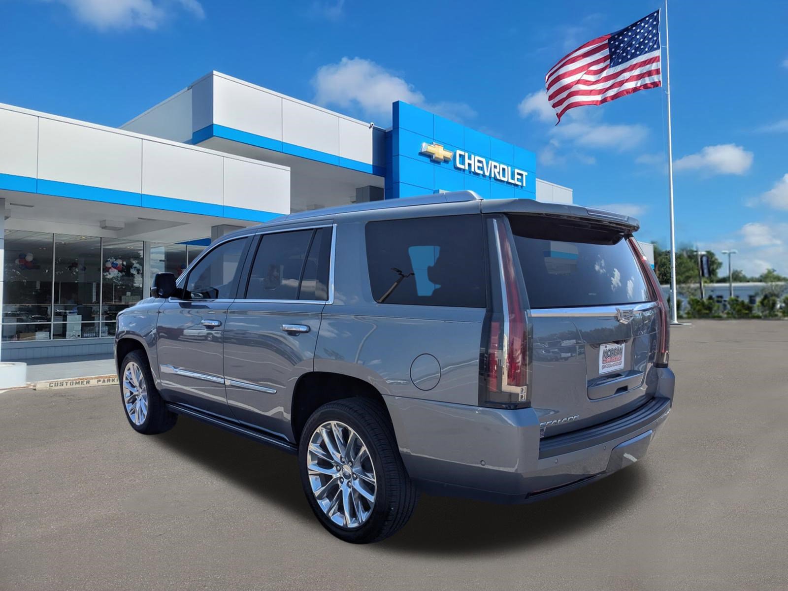 Used 2019 Cadillac Escalade Premium Luxury image 6