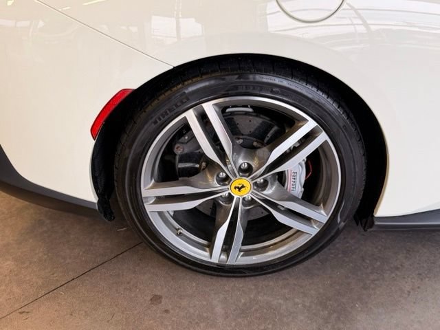 Used 2019 Ferrari Portofino RWD image 37