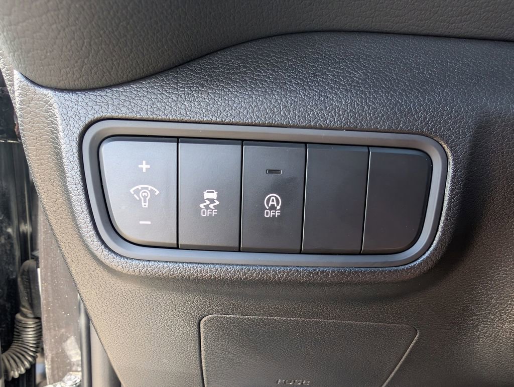 Certified 2025 Kia Soul LX image 31