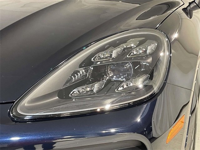 Used 2022 Porsche Cayenne Platinum Edition w/ Premium Package Plus image 11