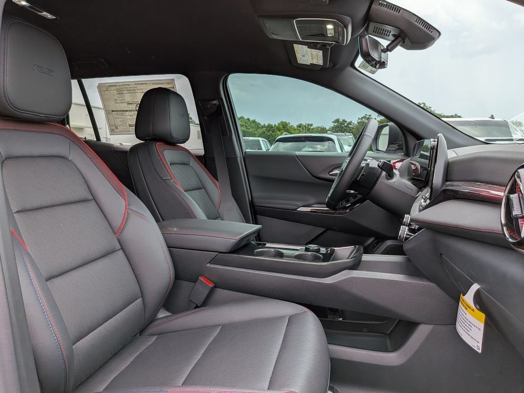 New 2026 Chevrolet Equinox RS w/ Safety and Technology Package FWD image 30