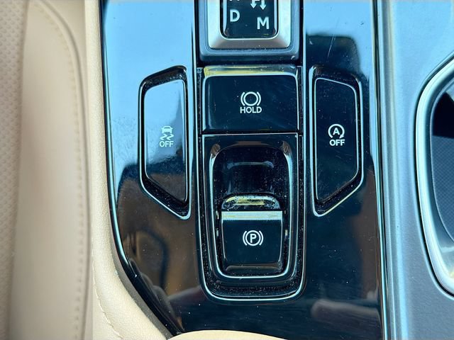 Used 2025 Lexus NX 250 FWD w/ Towing Package (2000 Lbs) image 44