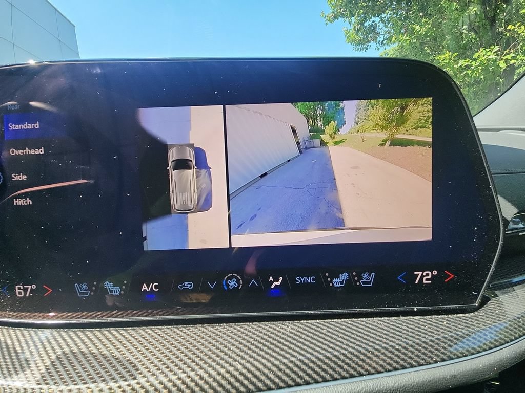 Used 2025 Chevrolet Traverse High Country w/ LPO, Floor Liner Package AWD/4WD image 19