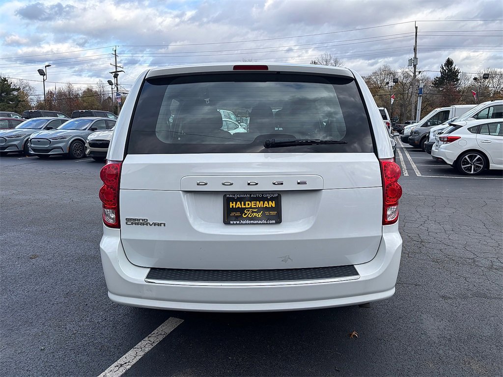 Used 2016 Dodge Grand Caravan American Value Package image 5