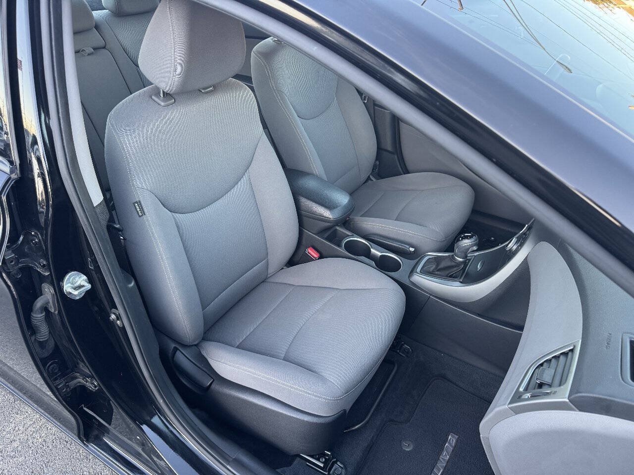 Used 2014 Hyundai Elantra SE FWD image 10