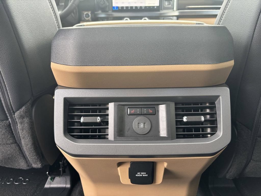 New 2026 Ford F250 Lariat w/ Lariat Premium Package AWD/4WD image 22