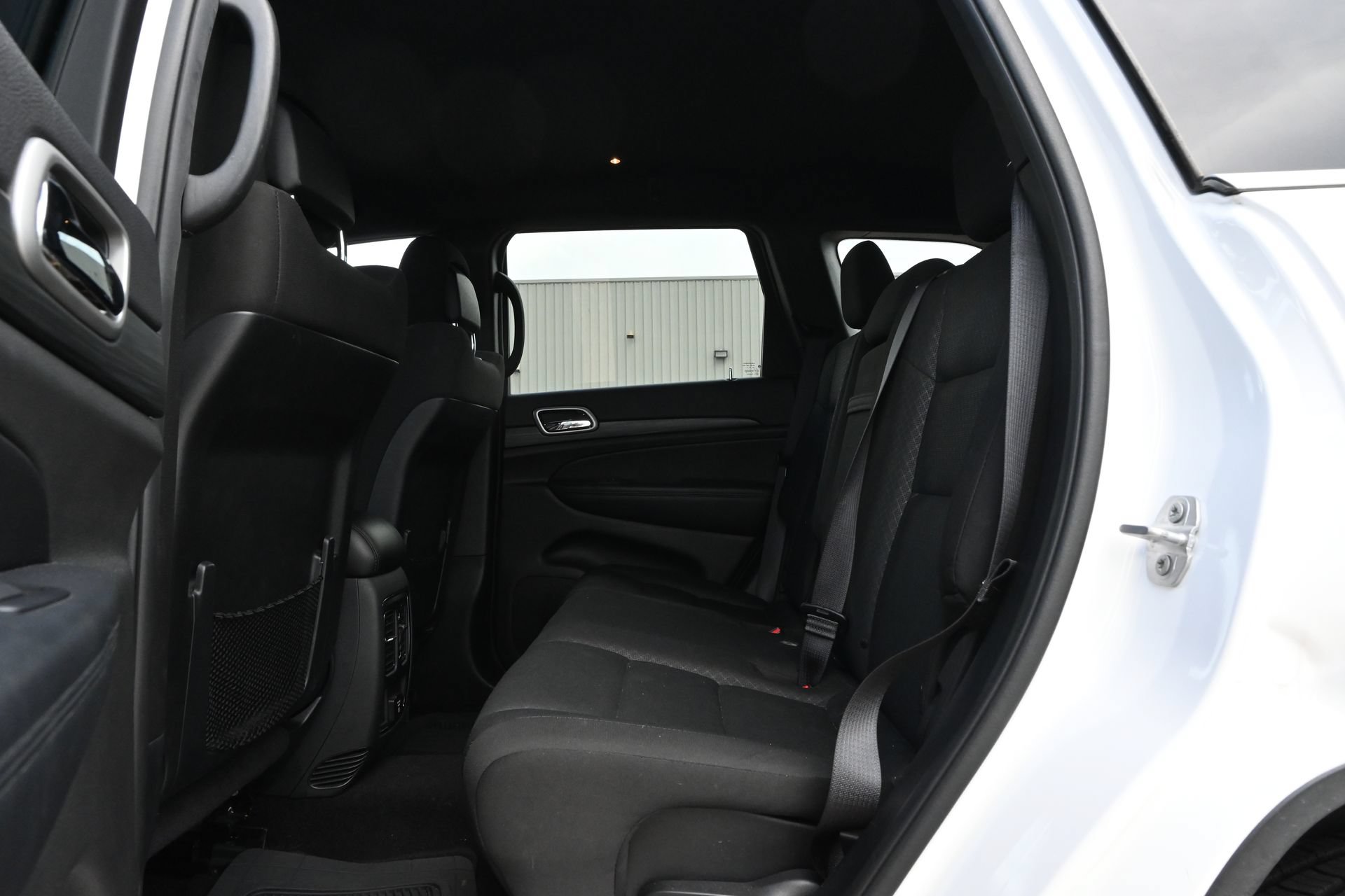 Used 2020 Jeep Grand Cherokee Laredo w/ Security & Convenience Group AWD/4WD image 21