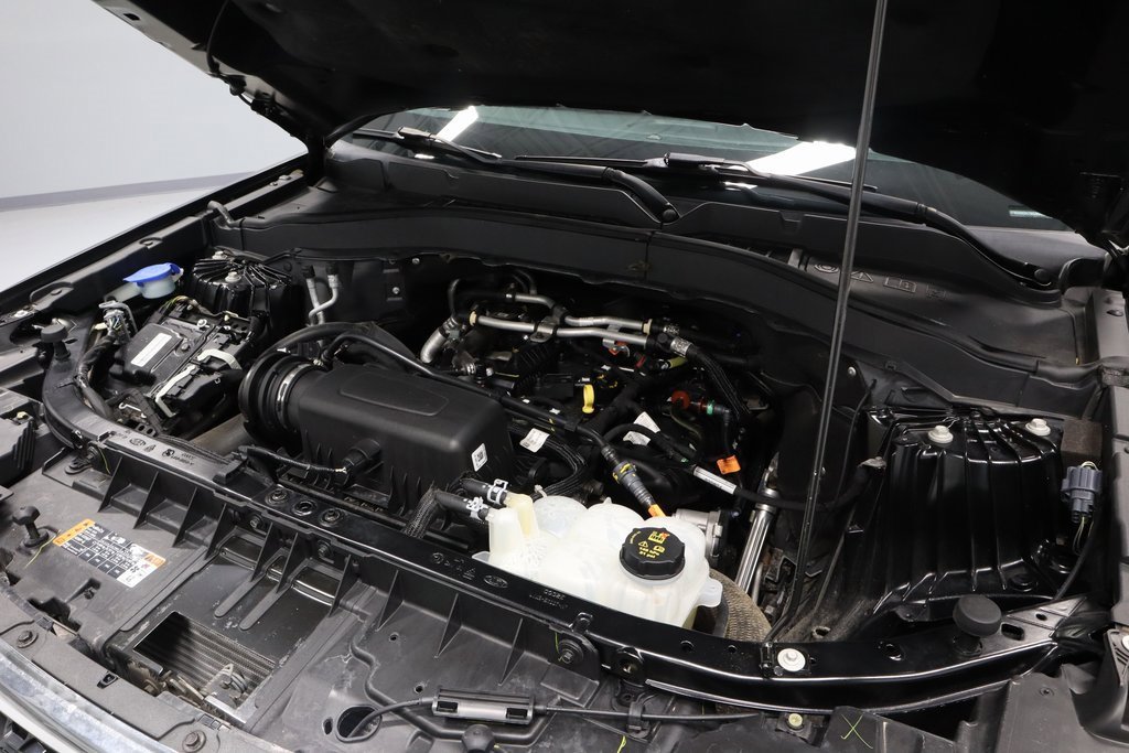 Certified 2021 Ford Explorer XLT image 12