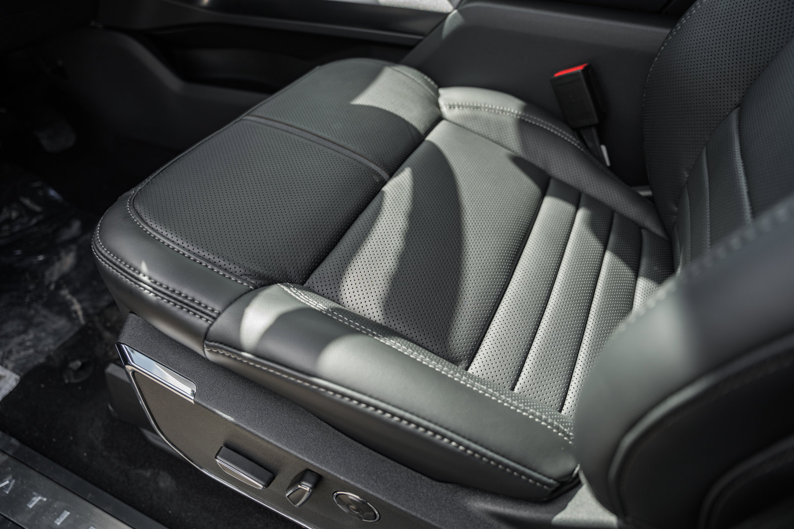 New 2026 Ford F150 Platinum image 39