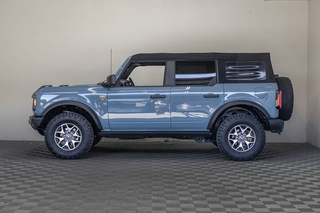 Used 2022 Ford Bronco Badlands image 7