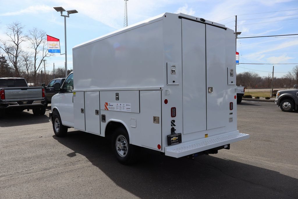New 2026 Chevrolet Express 3500 w/ Power Convenience Package RWD image 3