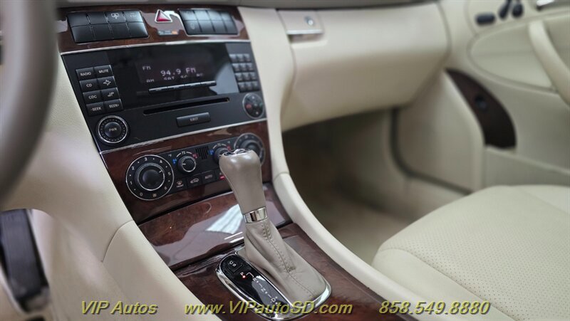Used 2007 Mercedes-Benz C 350 Sedan image 20
