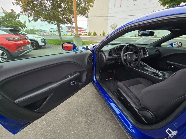 Used 2019 Dodge Challenger SXT w/ Driver Convenience Group image 16