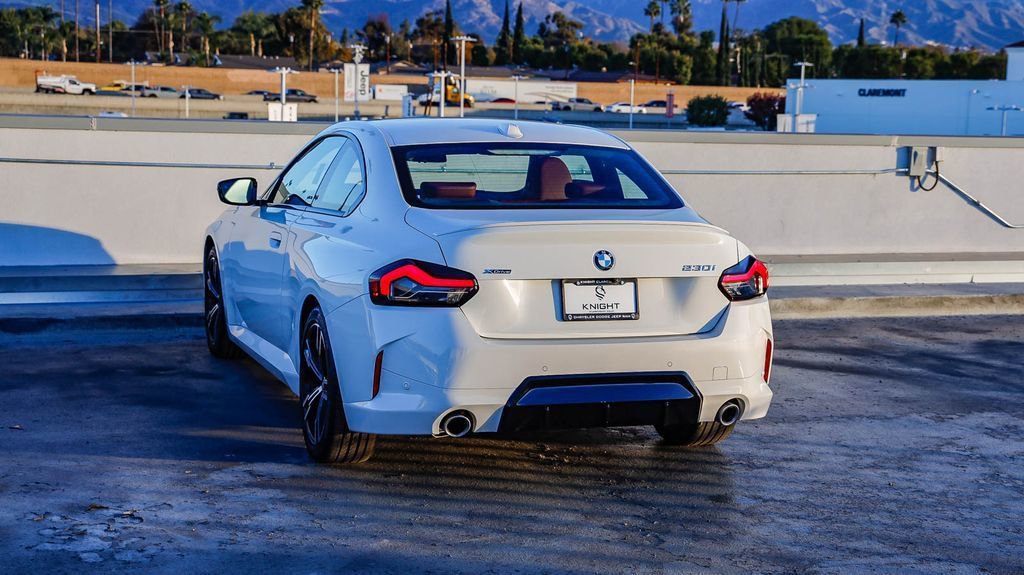 Used 2025 BMW 230i xDrive 230i xDrive w/ M Sport Package image 7