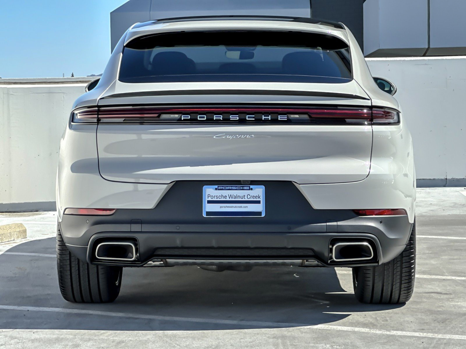 New 2026 Porsche Cayenne Coupe AWD/4WD image 7