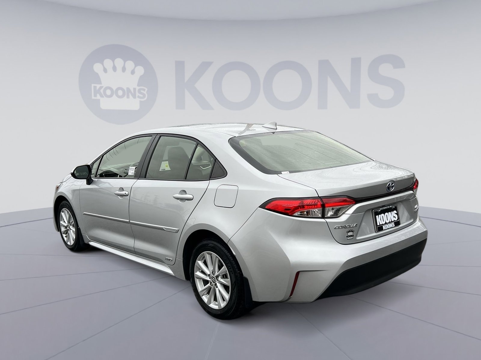 Used 2023 Toyota Corolla LE w/ LE Convenience Package image 4