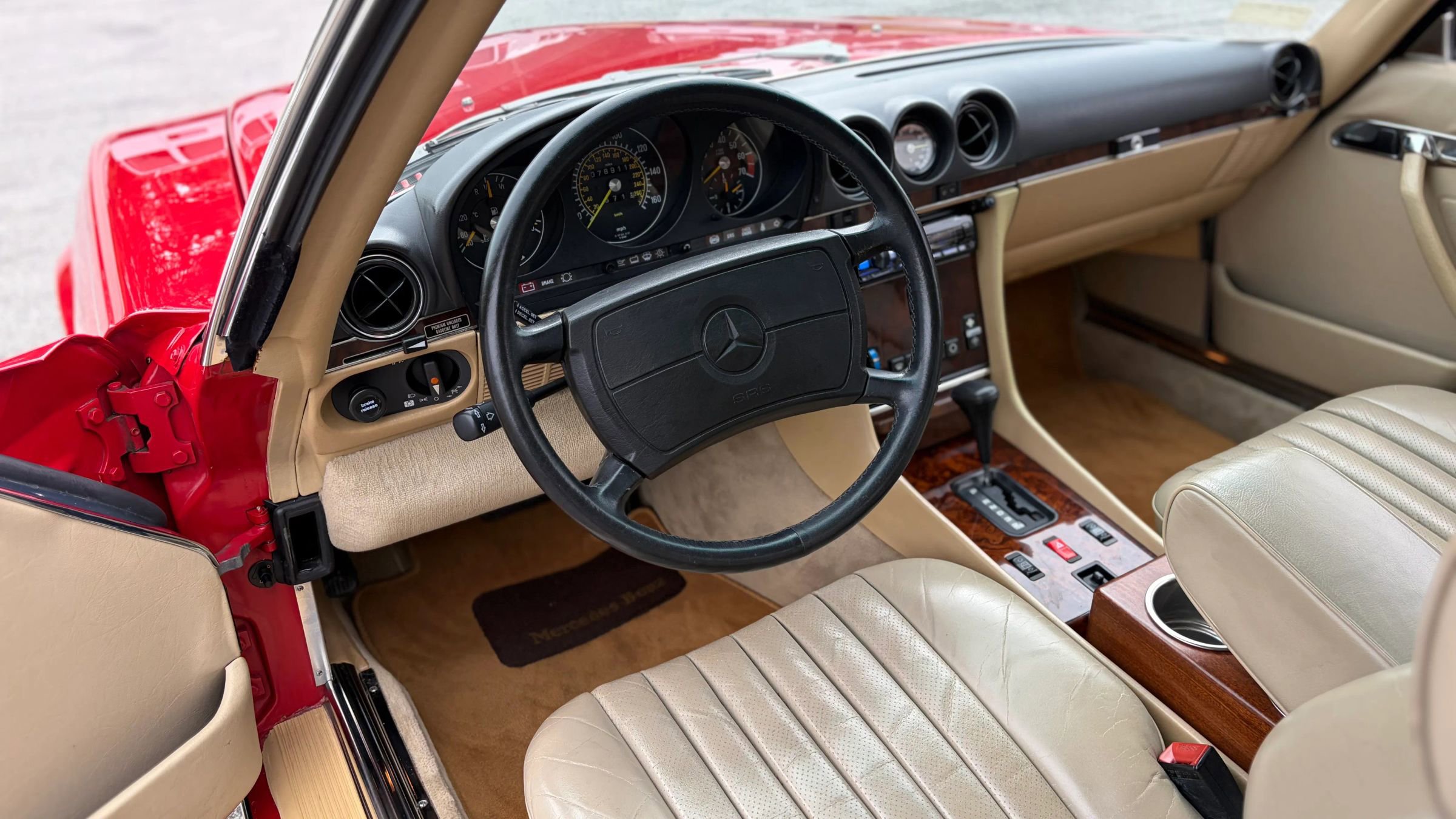 Used 1988 Mercedes-Benz 560 SL image 14