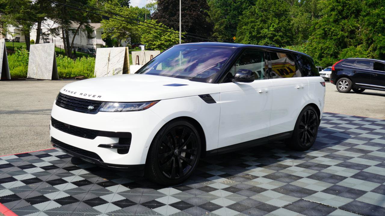 Used 2023 Land Rover Range Rover Sport SE AWD/4WD image 26