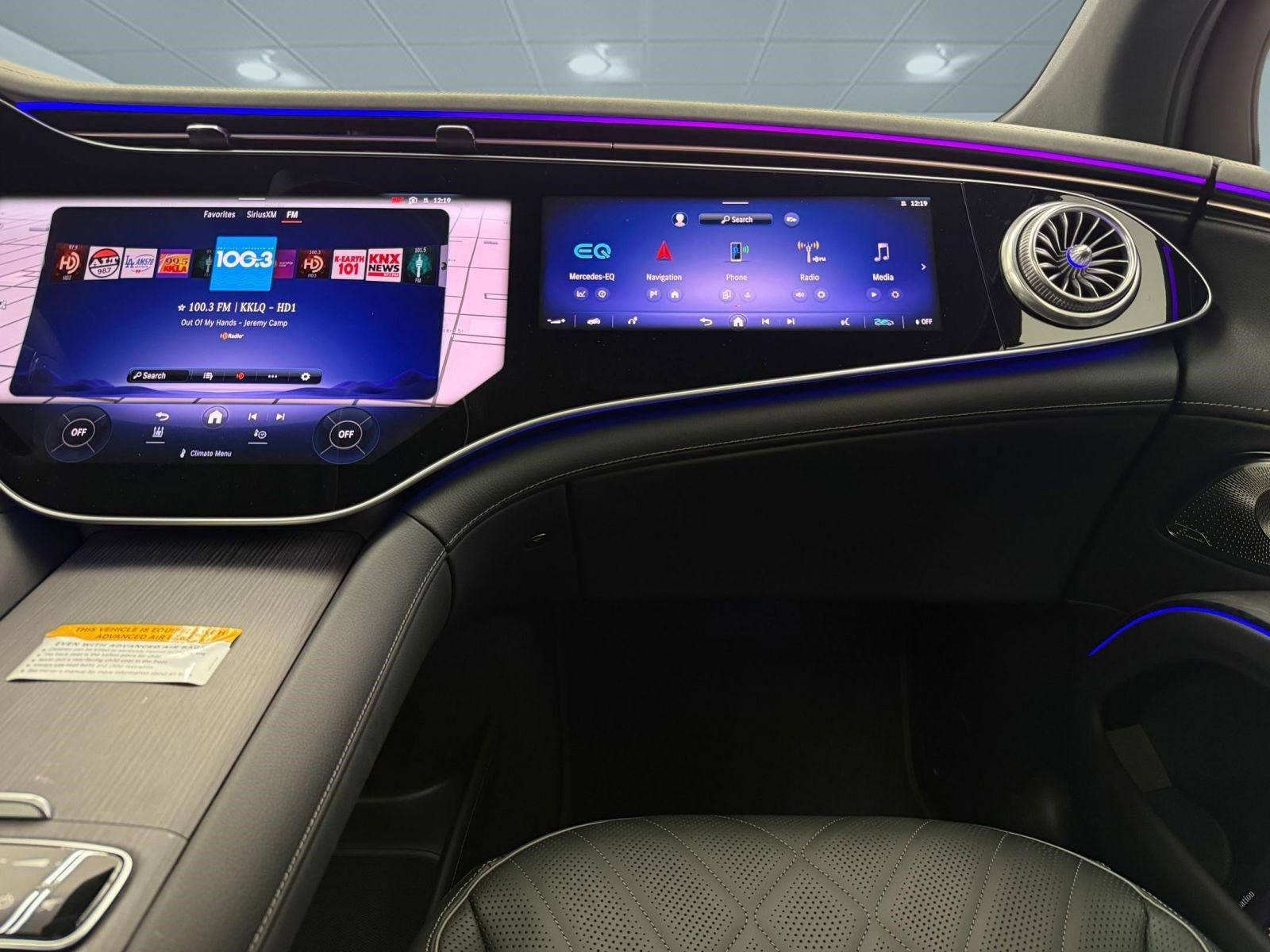 New 2026 Mercedes-Benz EQS 550 4MATIC SUV image 17