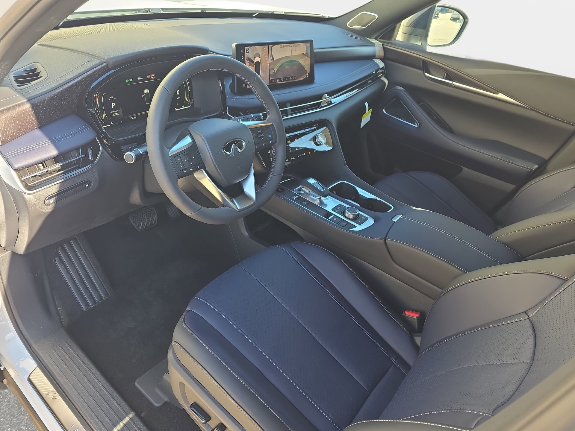 Certified 2026 INFINITI QX60 Sport w/ Dark Cargo Package AWD/4WD image 16