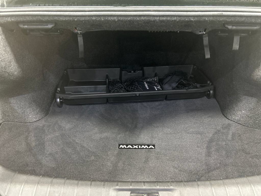 Used 2023 Nissan Maxima SR w/ Sport Mat Group FWD image 19