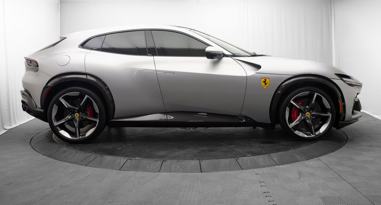Used 2025 Ferrari Purosangue AWD/4WD image 2