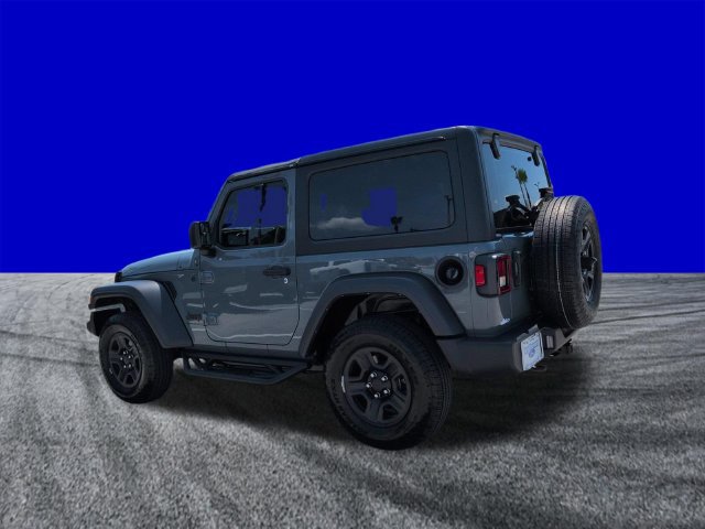 Used 2025 Jeep Wrangler Sport AWD/4WD image 6
